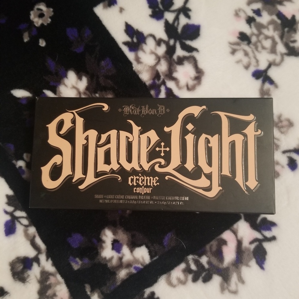 NIB KVD Shade & Light, Creme Contour Pallete - Picture 2 of 4